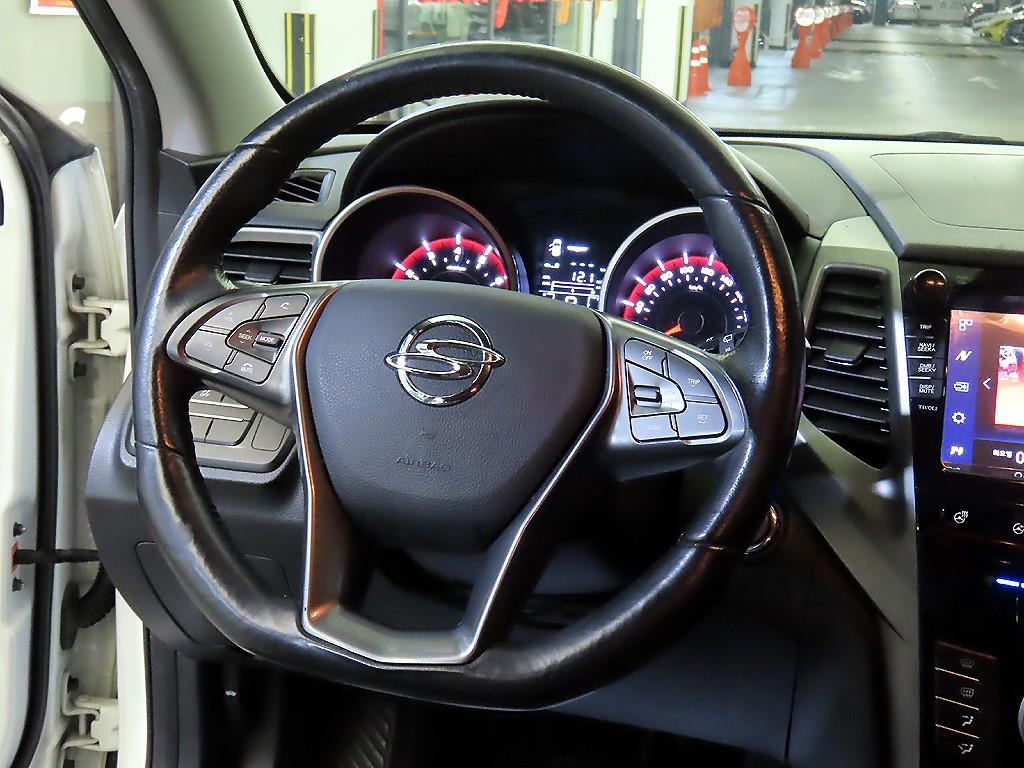 Ssangyong Tivoli - Vista 8