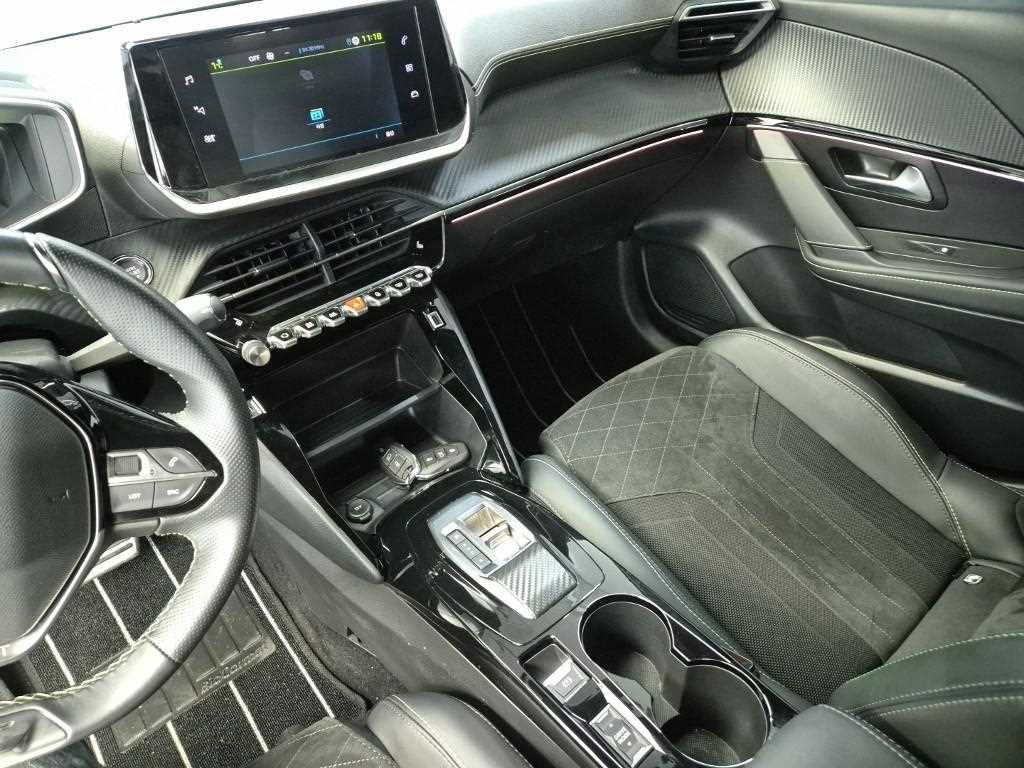 Peugeot 208 - Vista 9