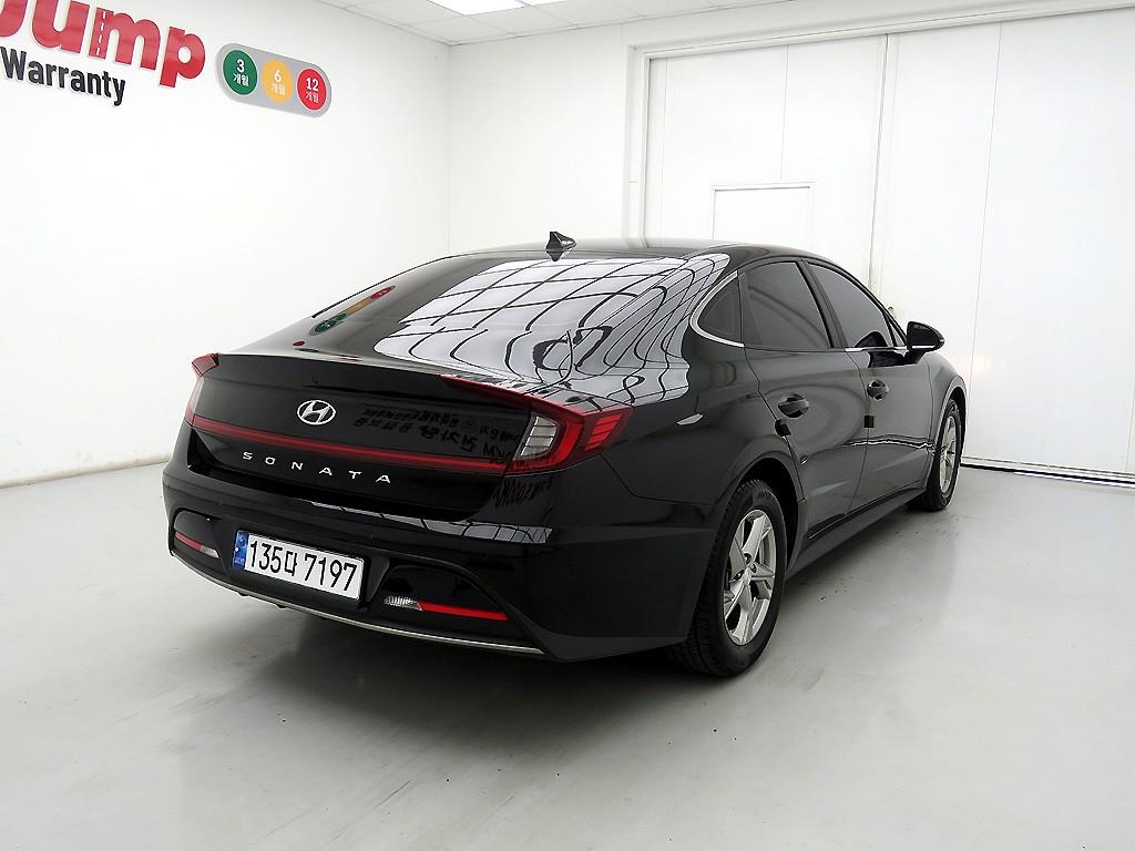 HYUNDAI Sonata - Vista 4