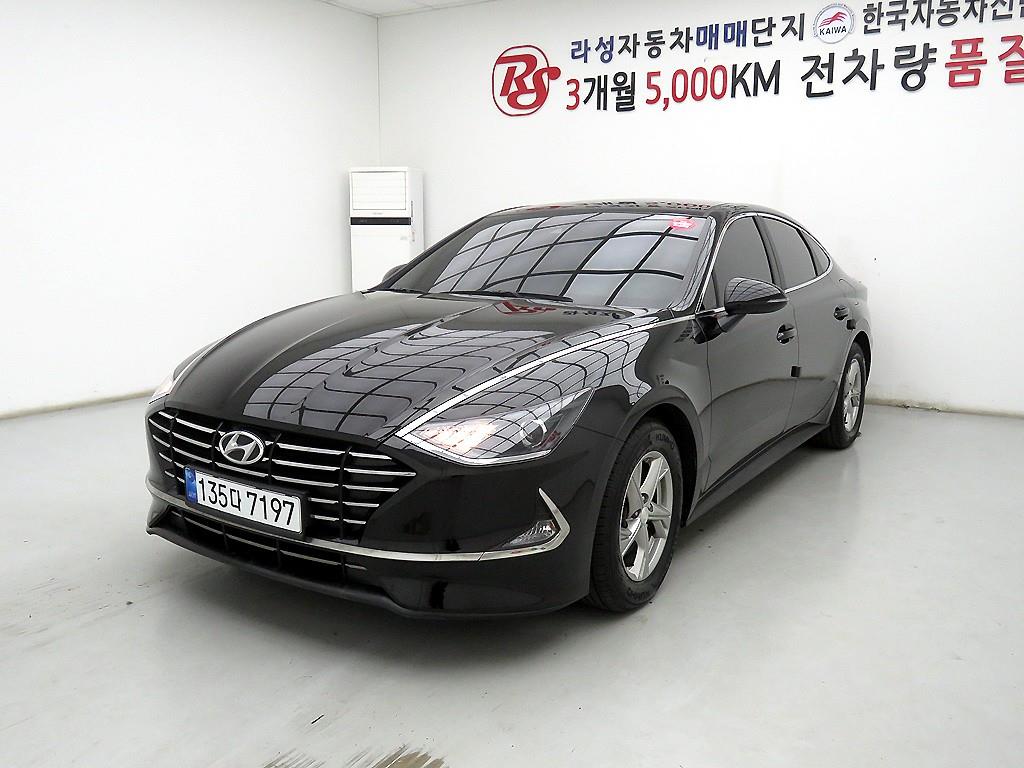 HYUNDAI Sonata - Vista 2