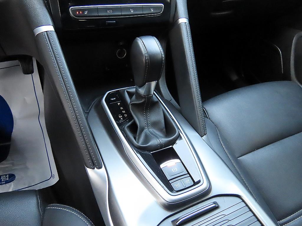 SAMSUNG QM6 - Vista 10