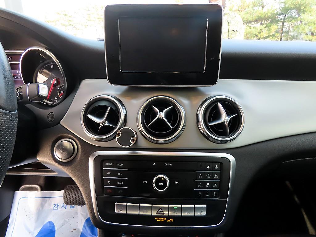 Mercedes Benz GLA Class 2019 Negro - Importación desde Corea - HF Imports Iquique - Foto 13