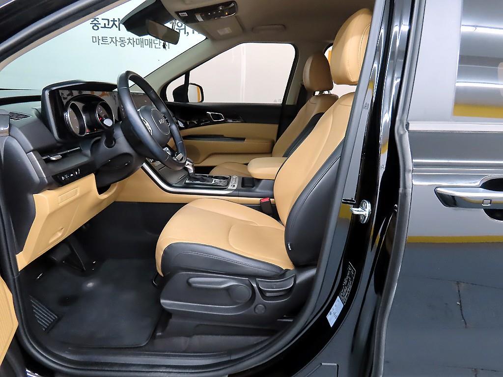 KIA Carnival - Vista 5