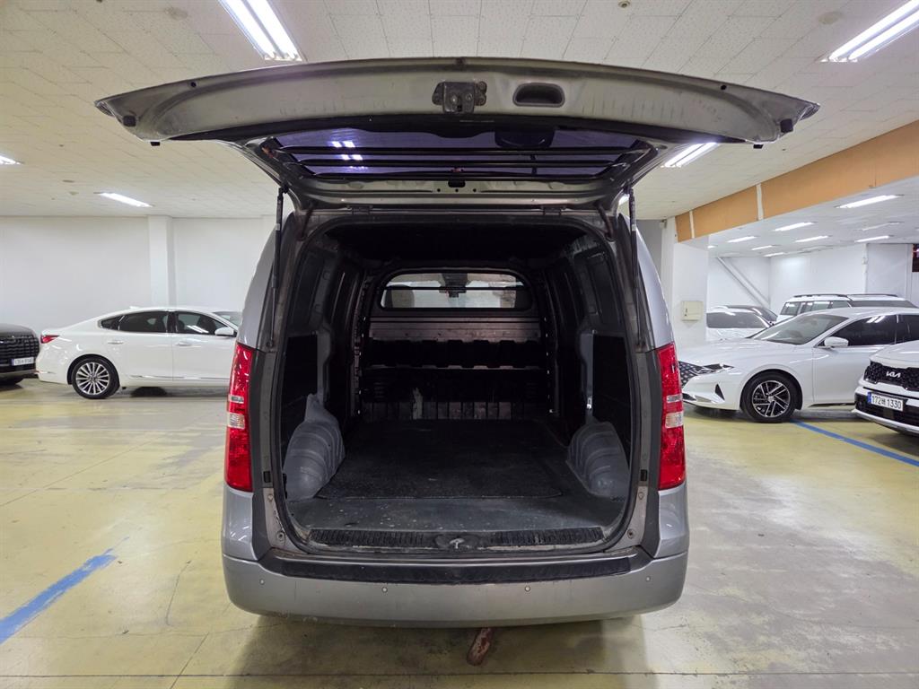 HYUNDAI Starex 2015 Plateado - Importación desde Corea - HF Imports Iquique - Foto 17