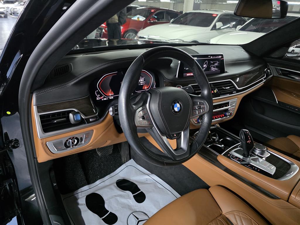 BMW 7 Series - Vista 10