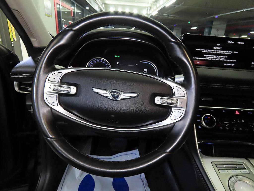 Genesis GV80 - Vista 8
