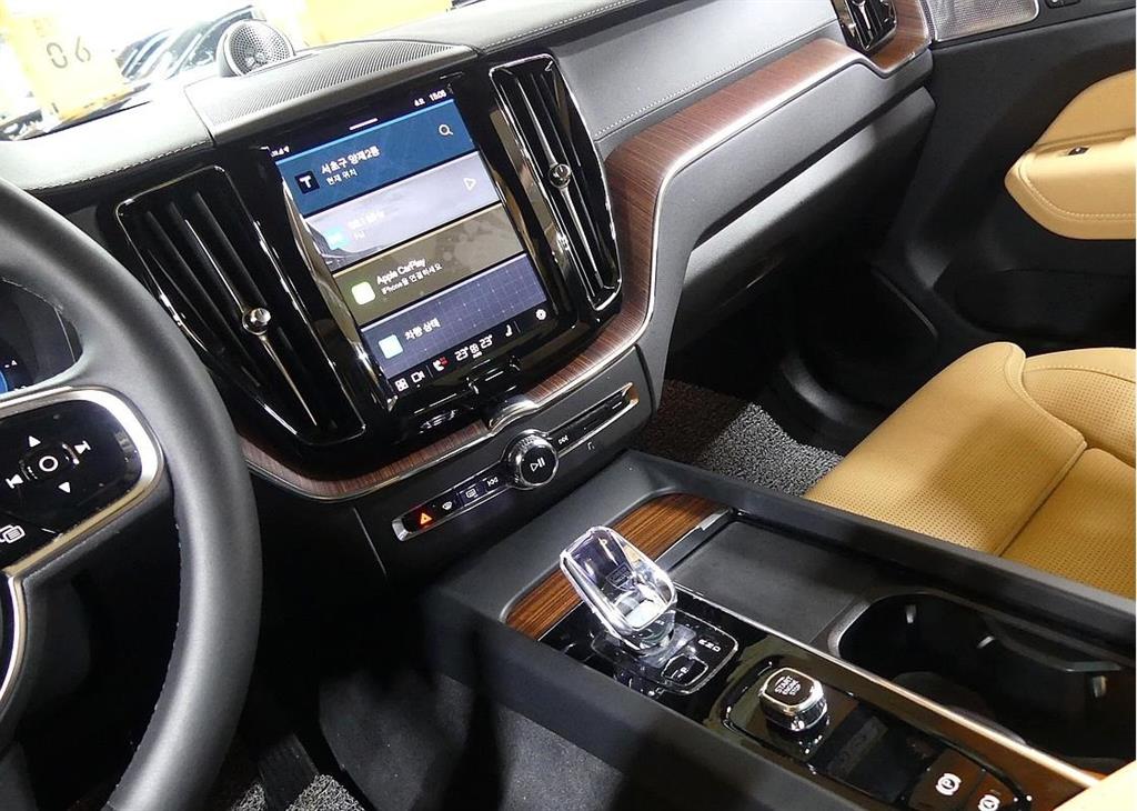 Volvo XC60 2024 Negro - Importación desde Corea - HF Imports Iquique - Foto 13