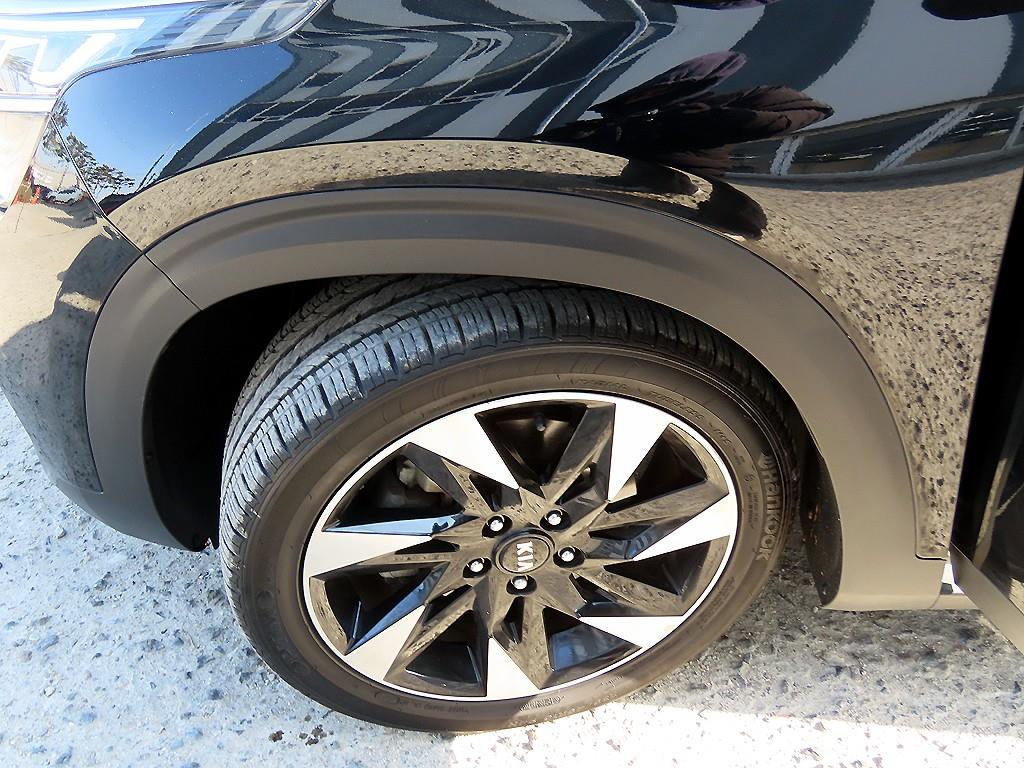 KIA Seltos 2022 Negro - Importación desde Corea - HF Imports Iquique - Foto 20