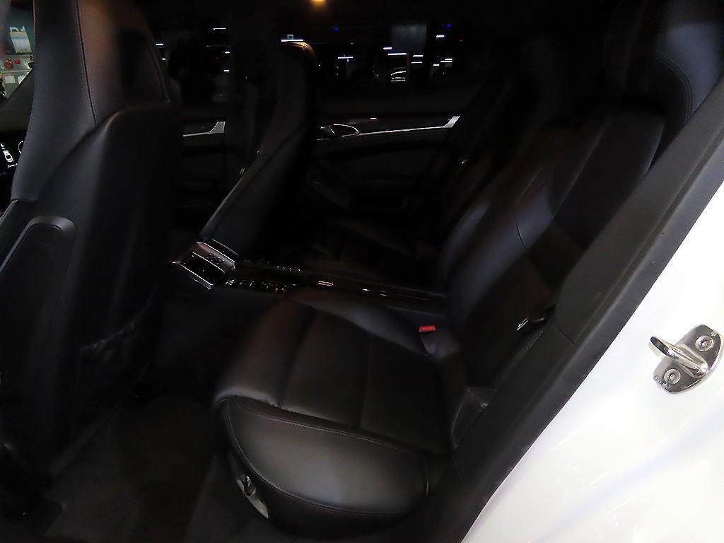 Porsche Panamera - Vista 7