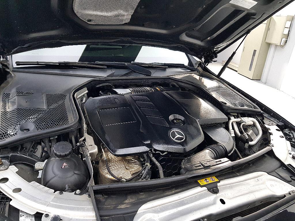 Mercedes Benz C Class - Vista 6