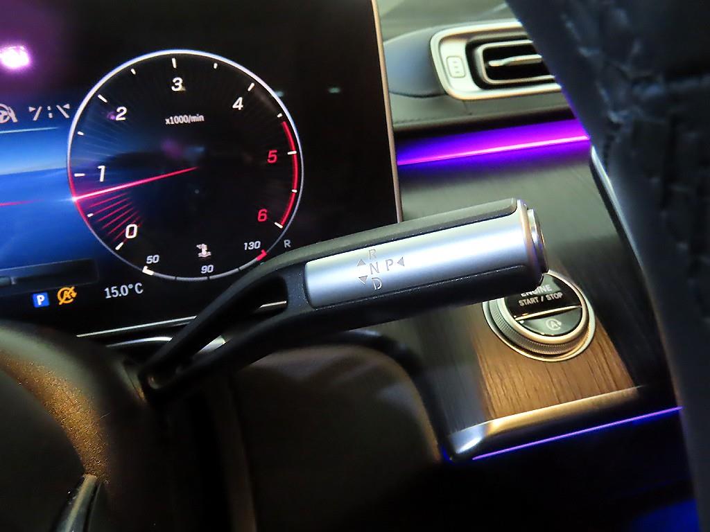 Mercedes Benz S Class - Vista 12