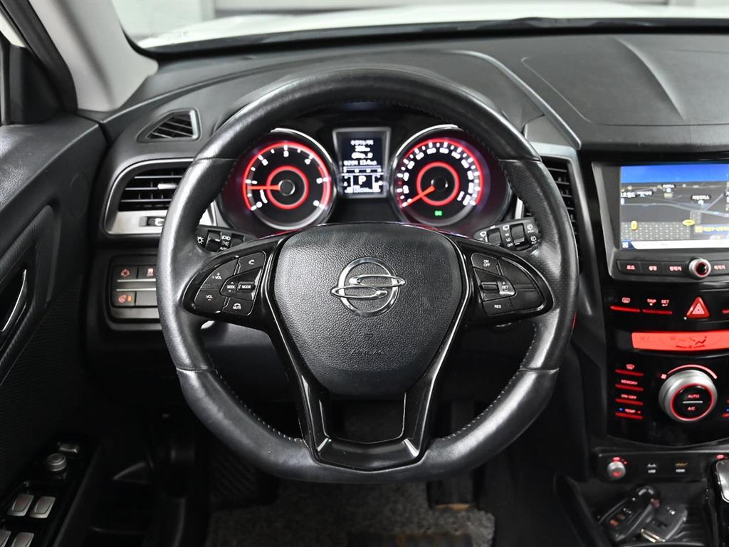 Ssangyong Tivoli - Vista 11