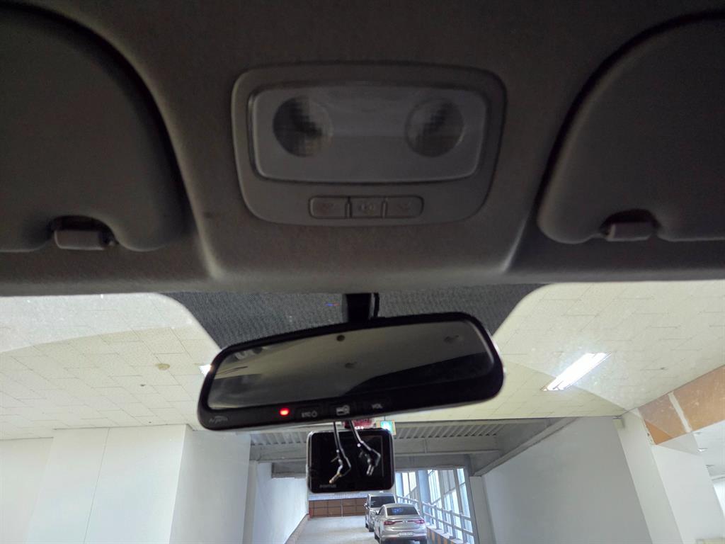 HYUNDAI Starex 2015 Plateado - Importación desde Corea - HF Imports Iquique - Foto 15