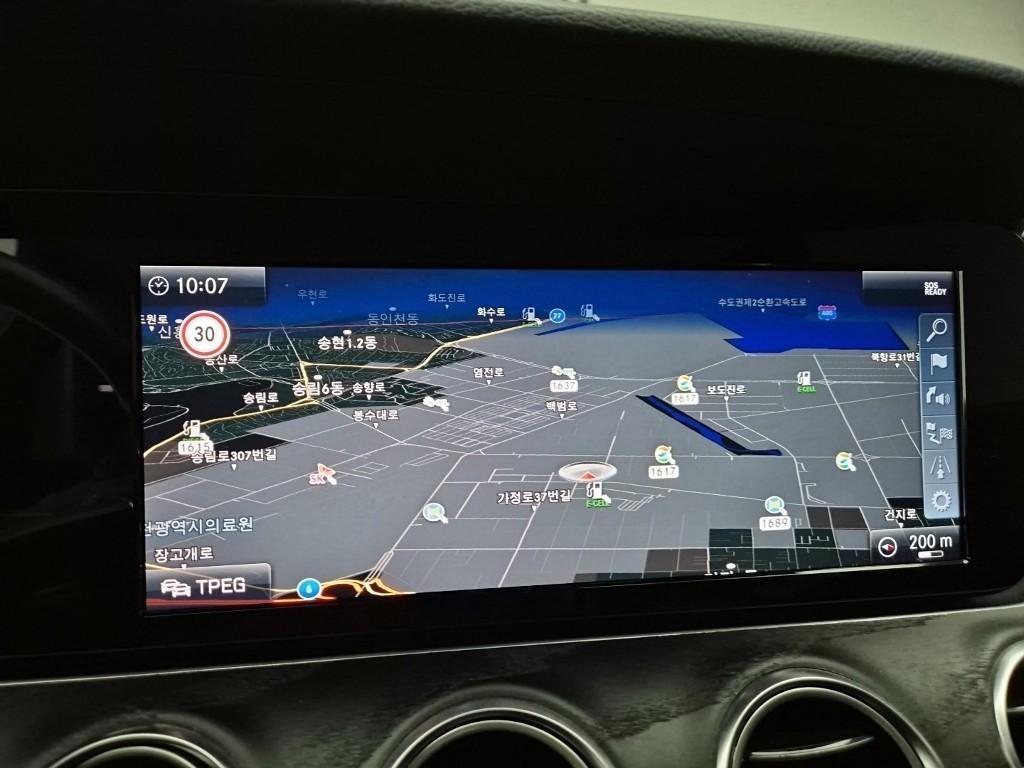 Mercedes Benz E class 2019 Blanco - Importación desde Corea - HF Imports Iquique - Foto 14