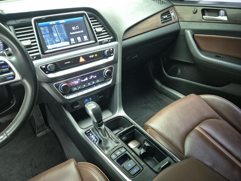 HYUNDAI Sonata - Vista 10