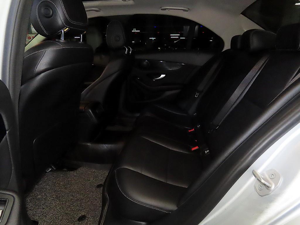 Mercedes Benz C Class - Vista 7