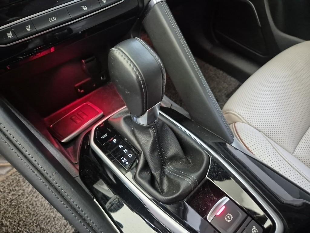 SAMSUNG QM6 - Vista 8