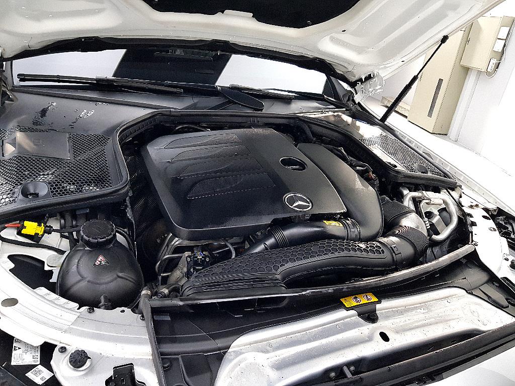 Mercedes Benz C Class - Vista 6