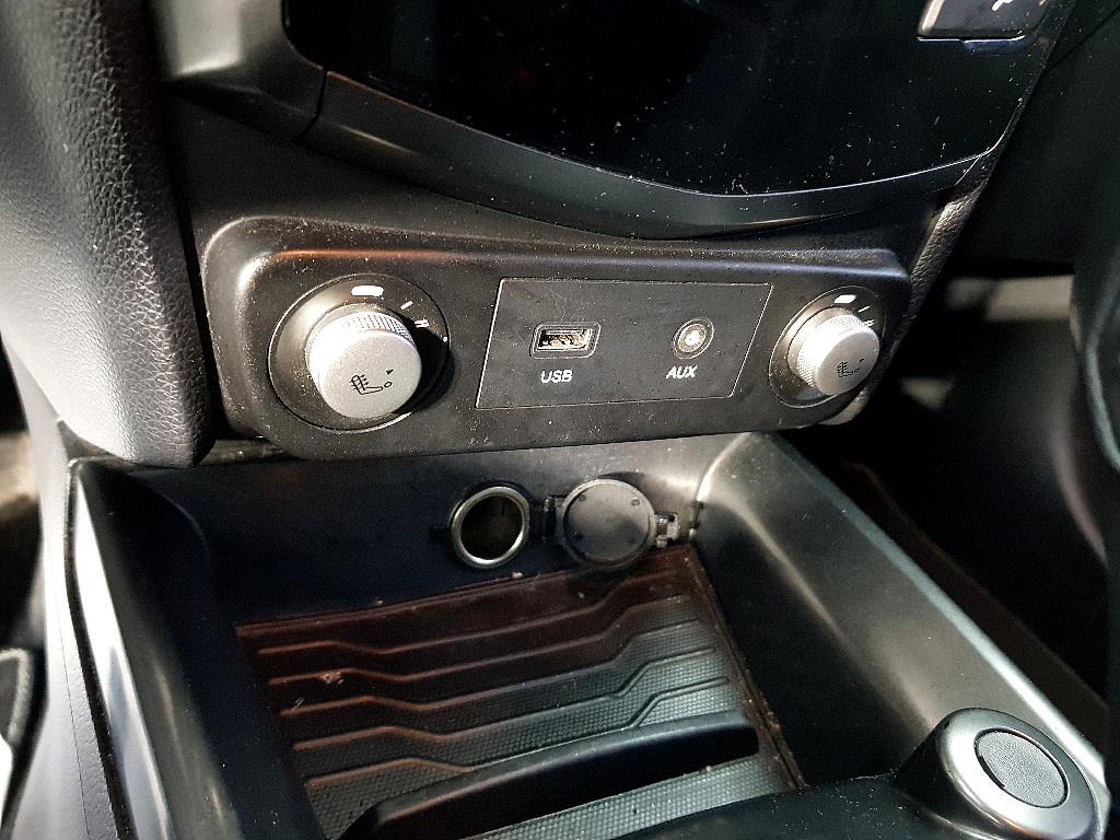 Ssangyong Tivoli 2017 Blanco - Importación desde Corea - HF Imports Iquique - Foto 15