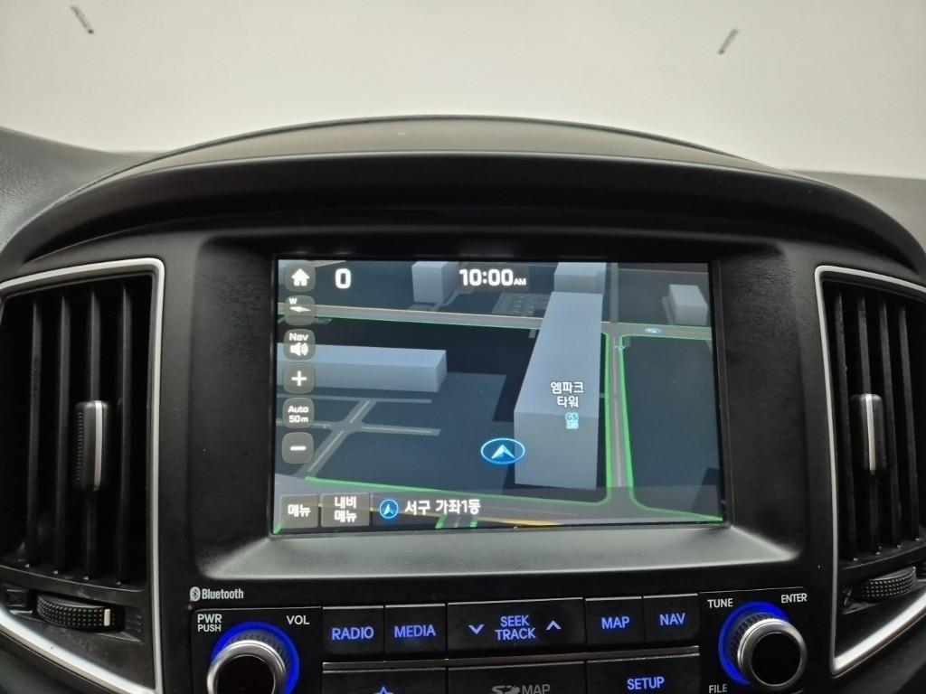 HYUNDAI Starex 2019 Plateado - Importación desde Corea - HF Imports Iquique - Foto 13