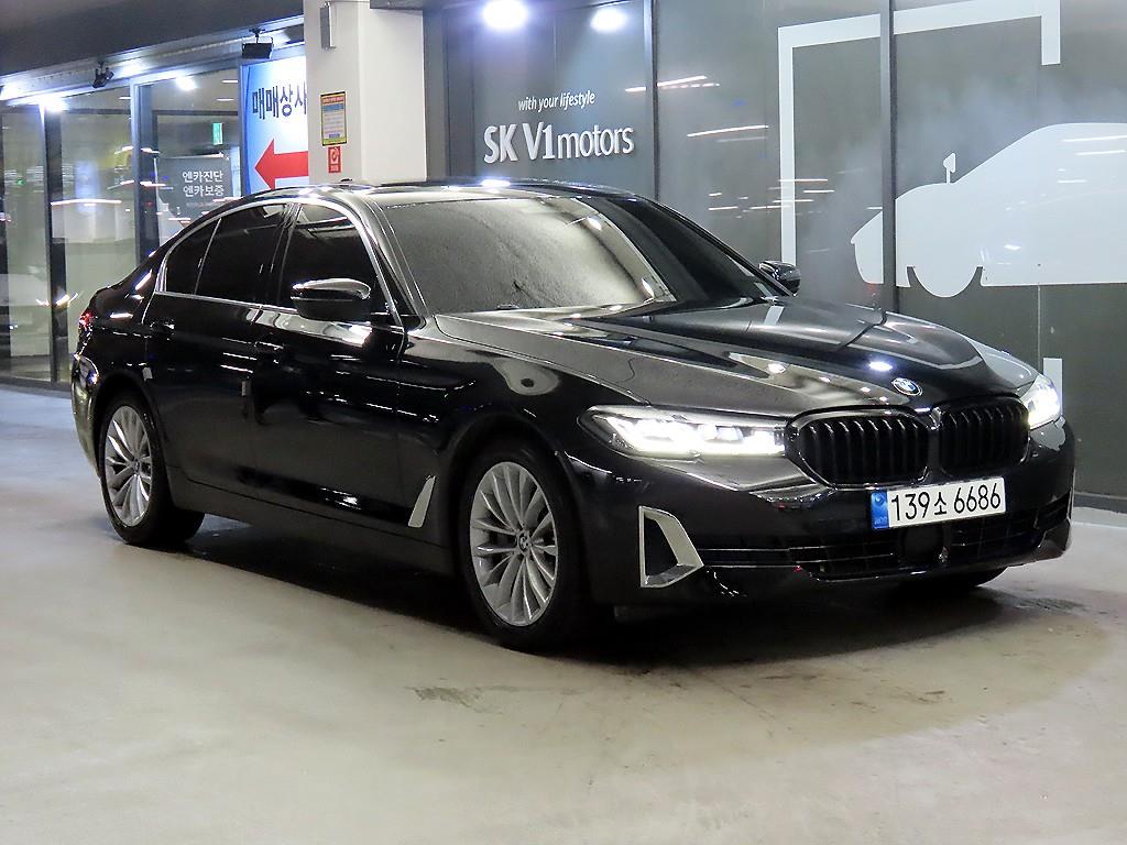 BMW 5 Series 2022 Negro - Importación desde Corea - HF Imports Iquique - Foto 1