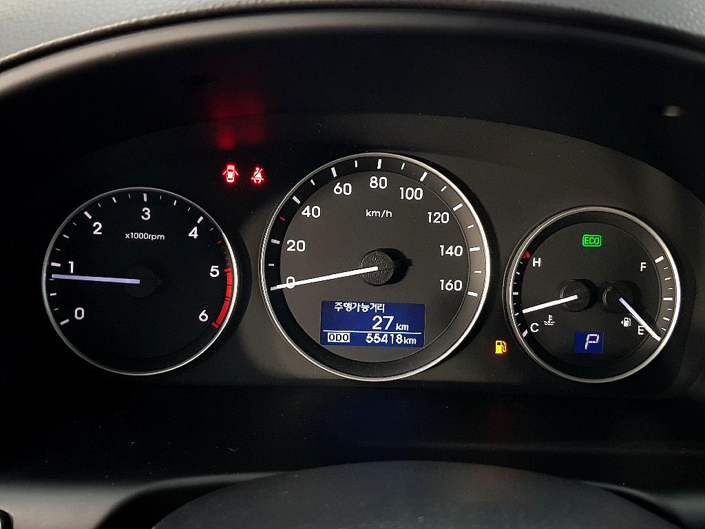 HYUNDAI Starex - Vista 6