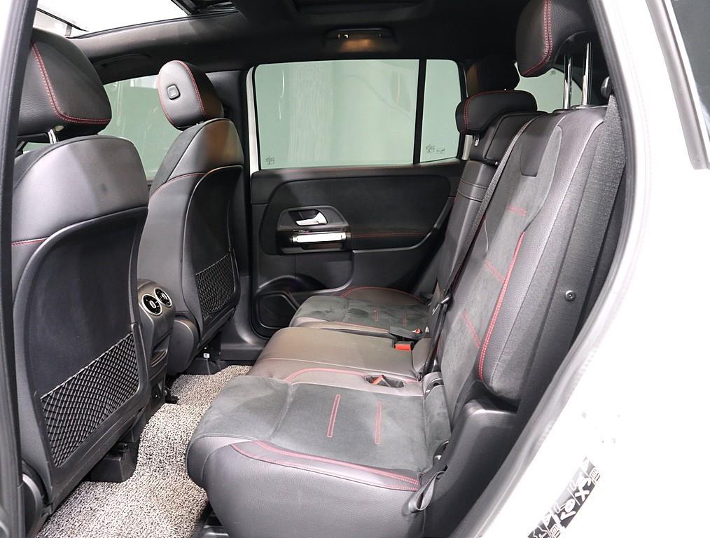 Mercedes Benz GLB Class - Vista 10