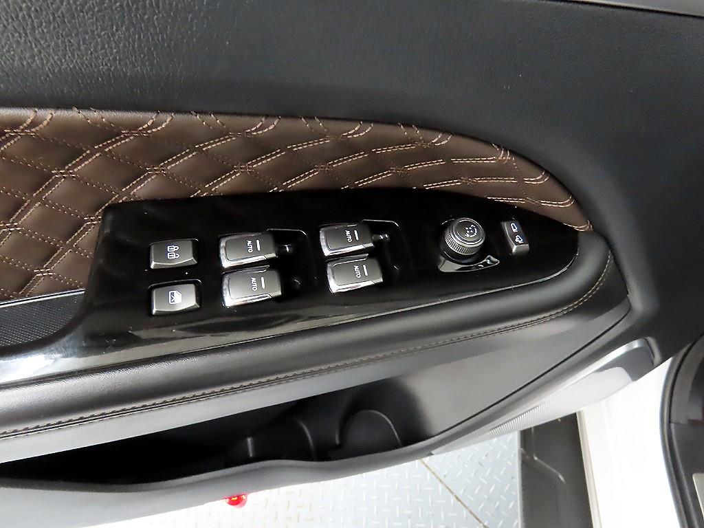 Ssangyong Rexton - Vista 11