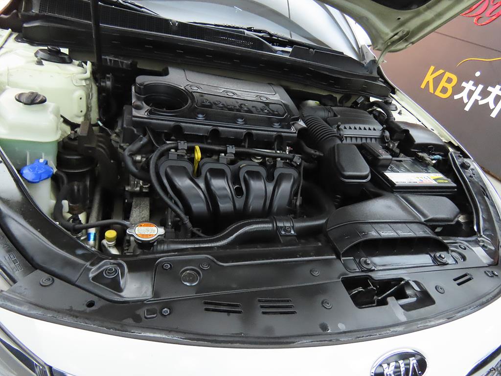 KIA K5 2011 Blanco - Importación desde Corea - HF Imports Iquique - Foto 19