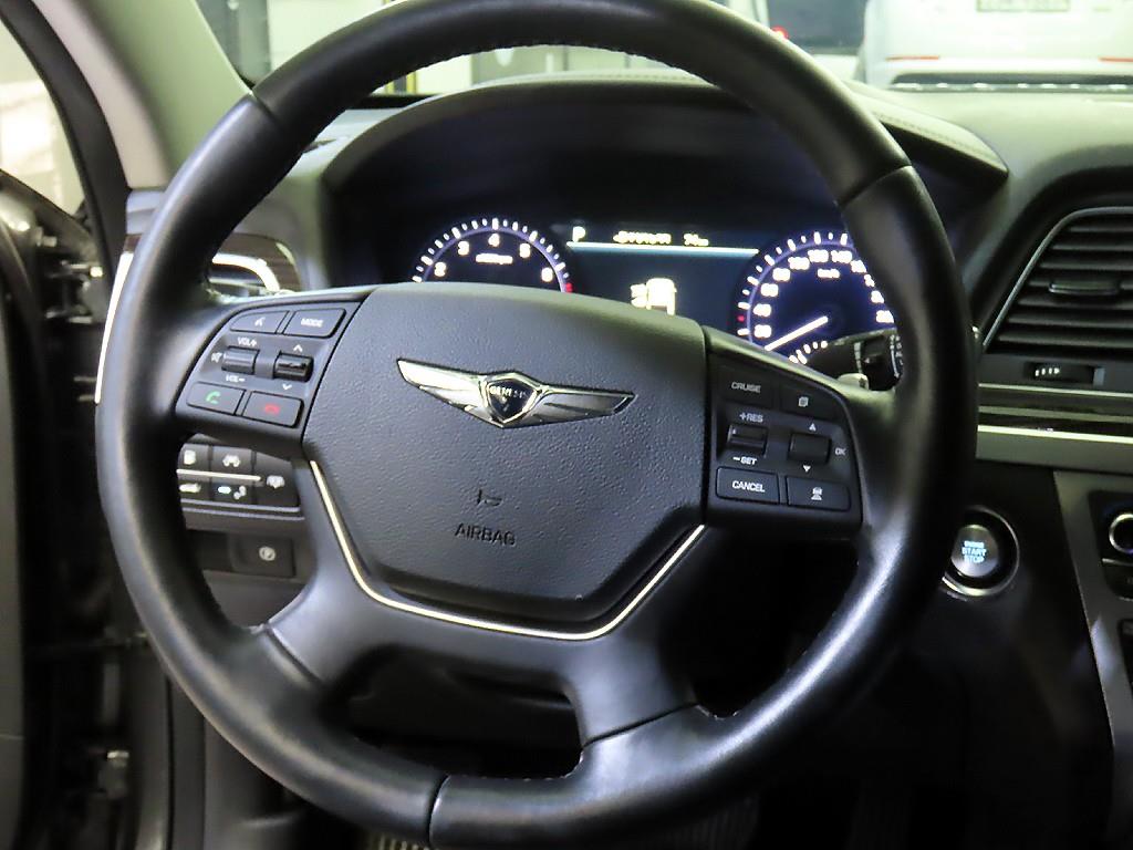 Genesis G80 - Vista 8