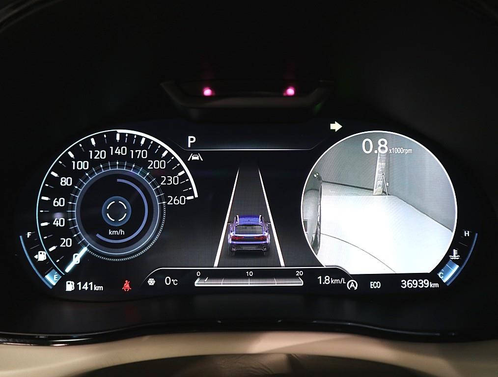 Genesis GV70 - Vista 5