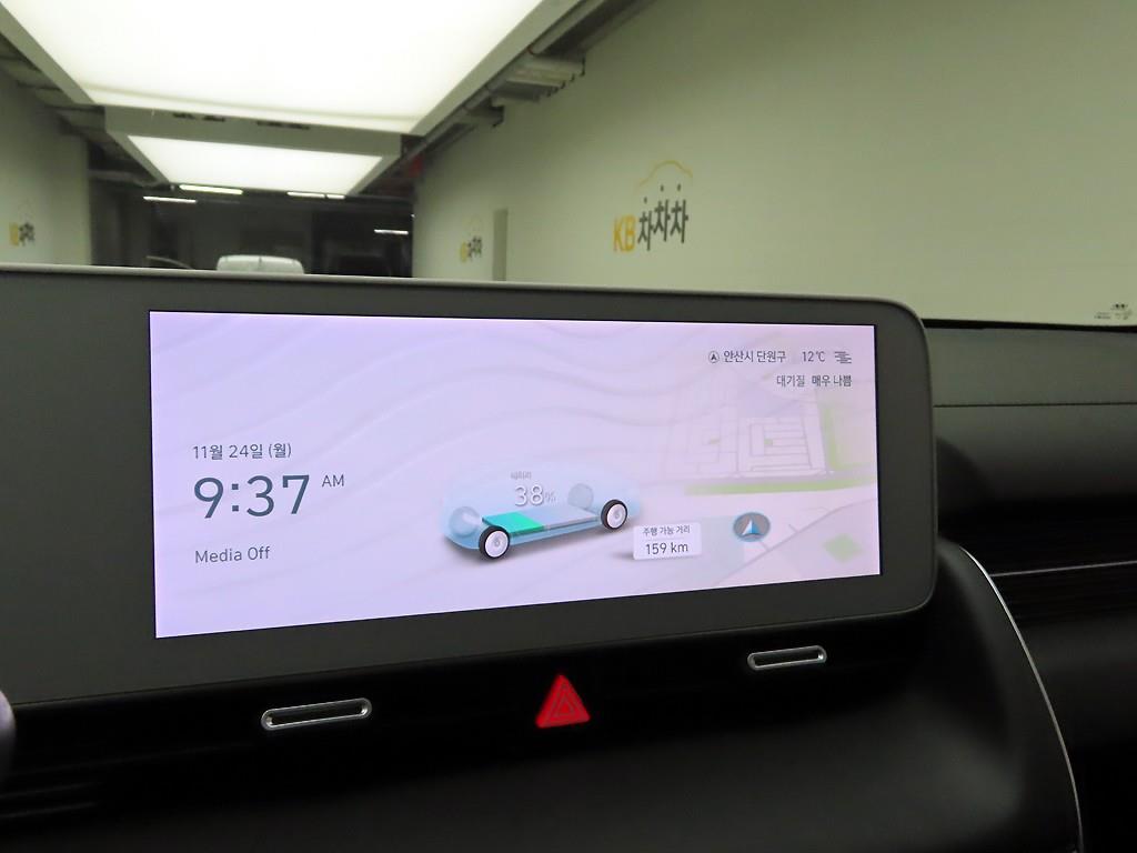 HYUNDAI Ioniq 5 - Vista 9