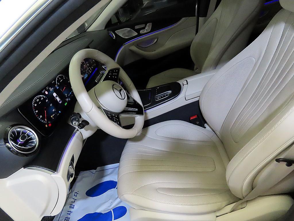 Mercedes Benz CLS Class - Vista 6