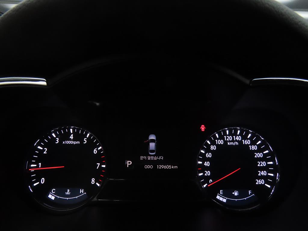KIA K5 - Vista 9