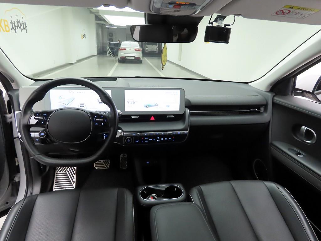 HYUNDAI Ioniq 5 - Vista 7