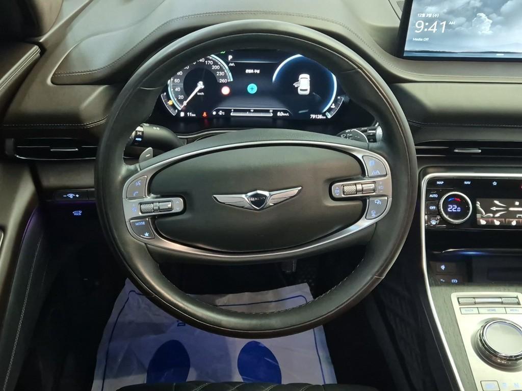 Genesis GV80 - Vista 9