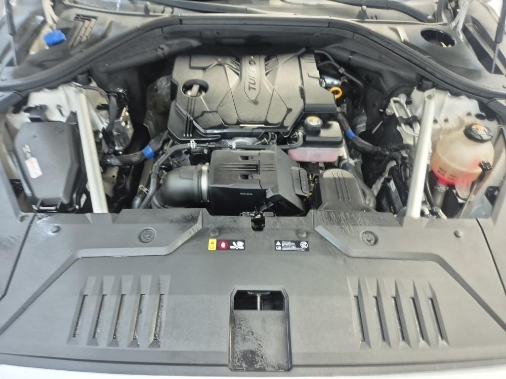 Genesis GV70 - Vista 5