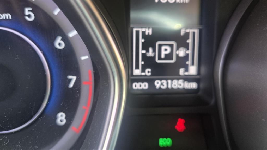 HYUNDAI Avante - Vista 6