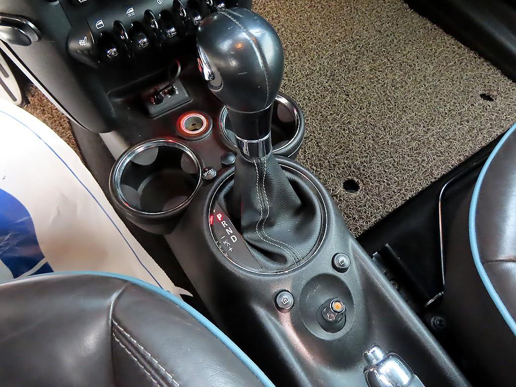 Mini Cooper Convertible - Vista 11