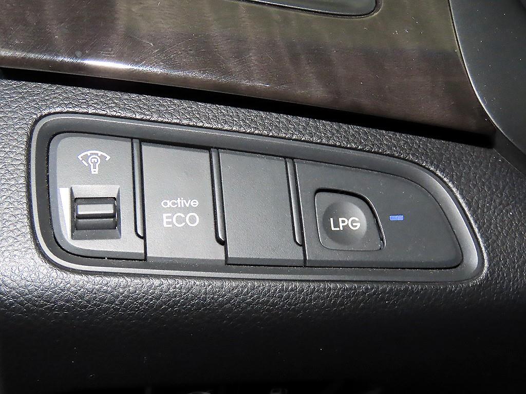 HYUNDAI Grandeur 2011 Negro - Importación desde Corea - HF Imports Iquique - Foto 14