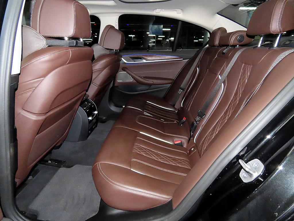 BMW 5 Series - Vista 7