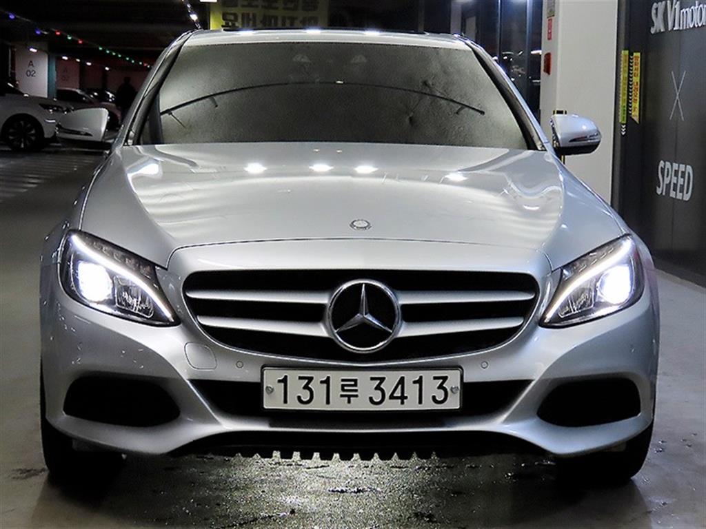 Mercedes Benz C Class - Vista 2