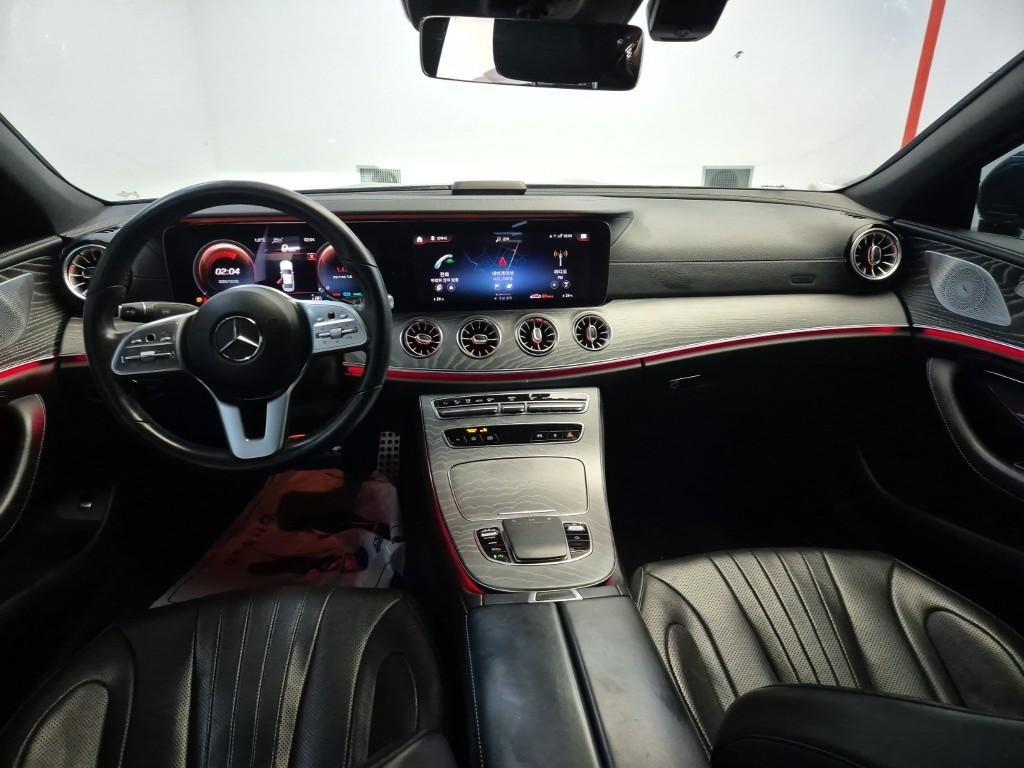 Mercedes Benz CLS Class - Vista 7