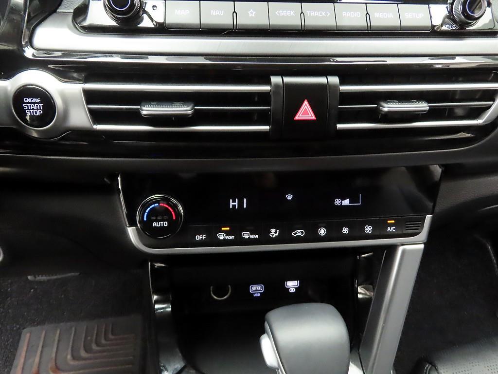 KIA Seltos - Vista 10