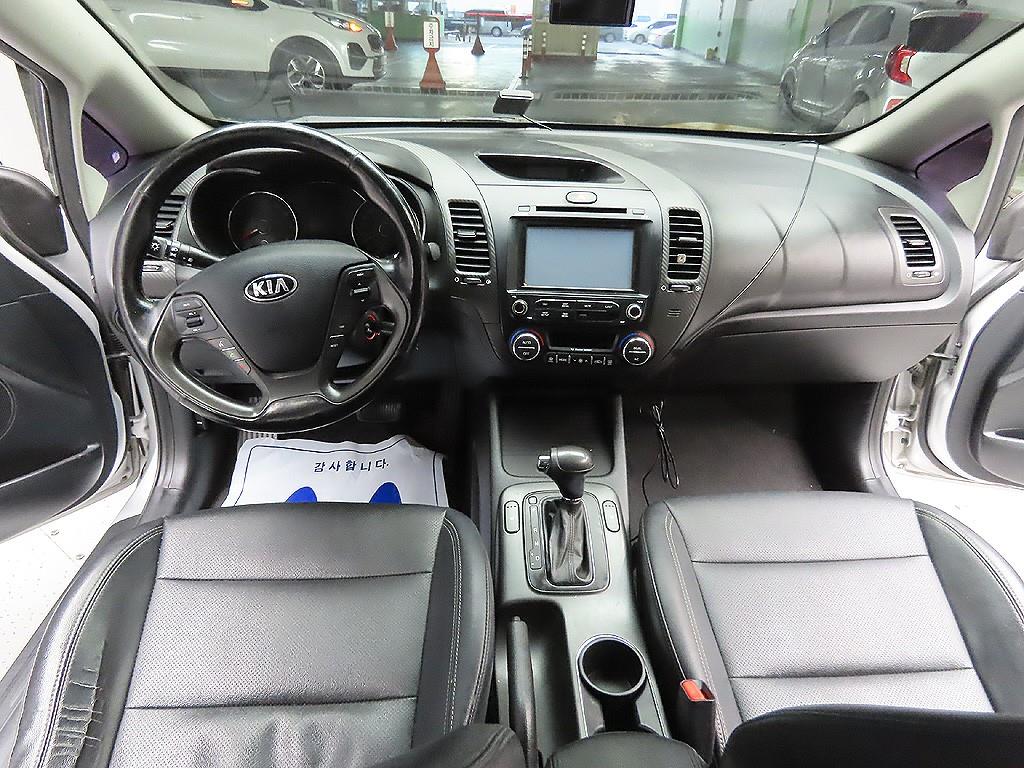 KIA K3 2015 Plateado - Importación desde Corea - HF Imports Iquique - Foto 10
