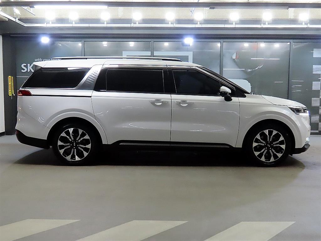 KIA Carnival - Vista 3