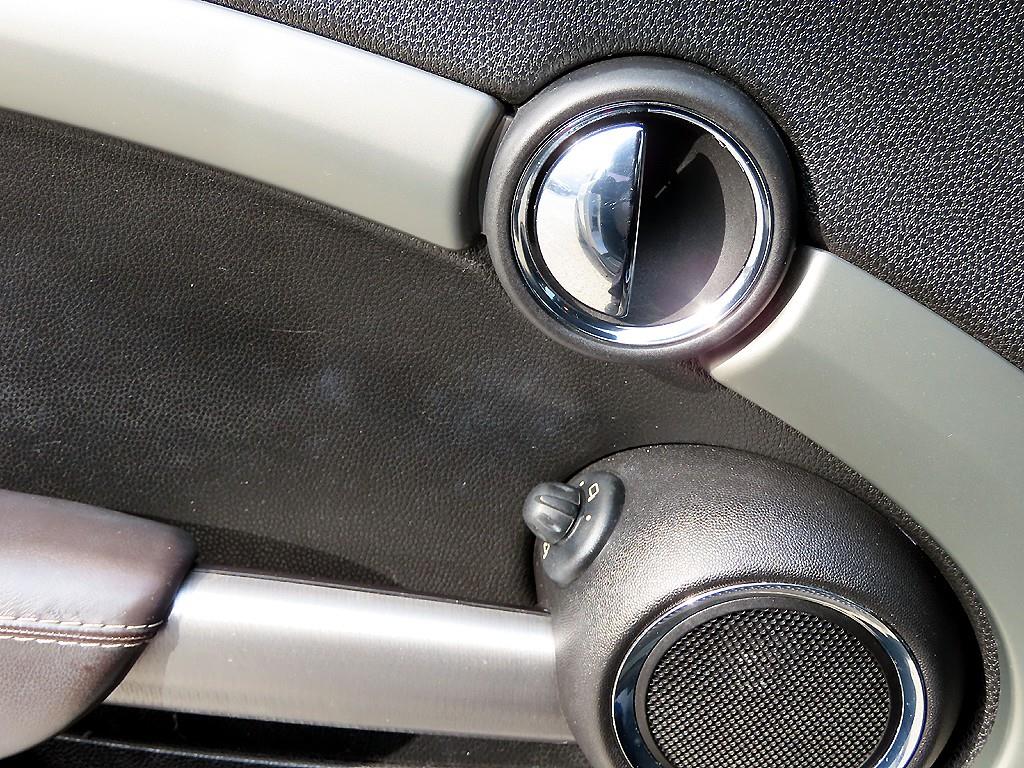 Mini Cooper Convertible - Vista 12