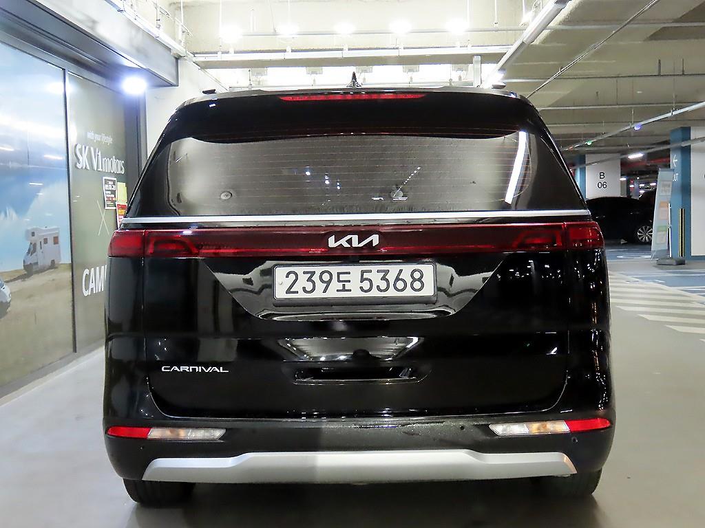 KIA Carnival - Vista 5