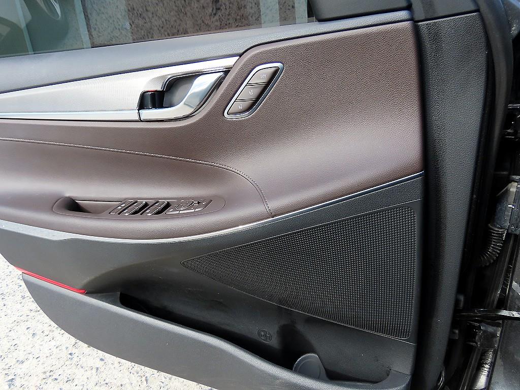 HYUNDAI Grandeur - Vista 11