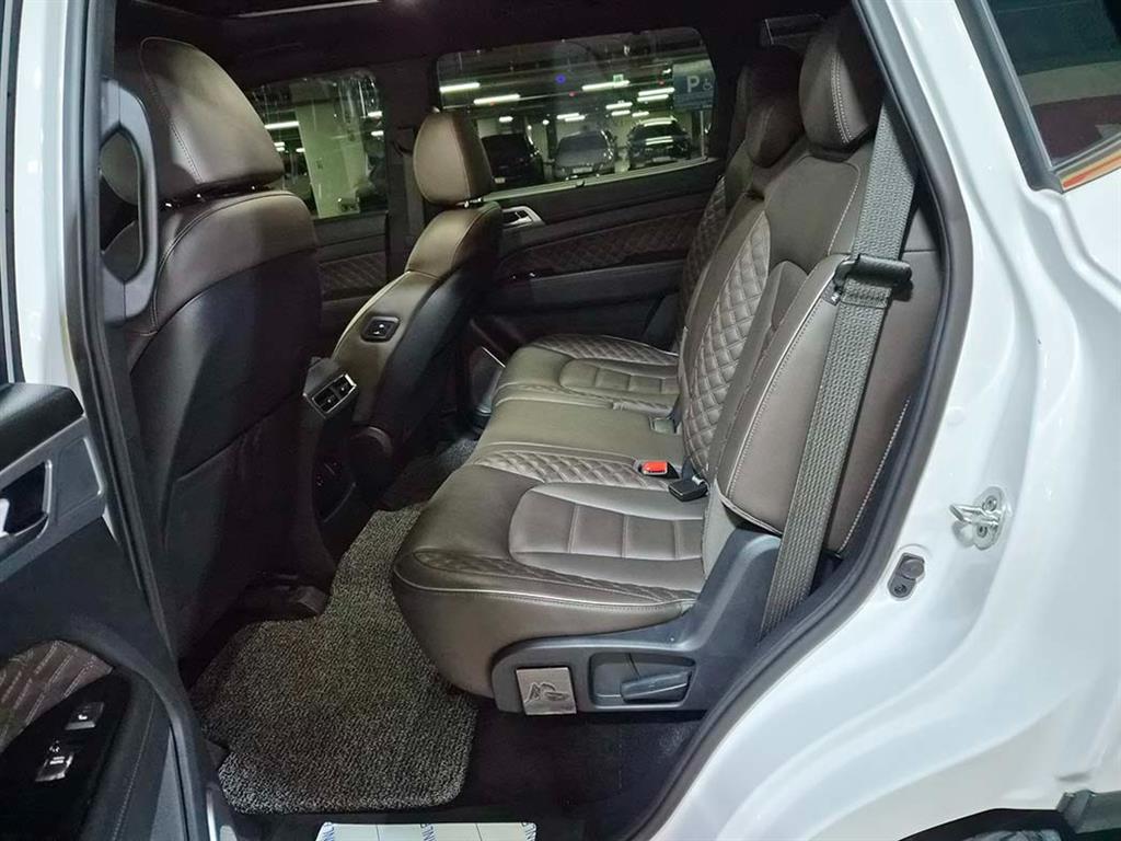 Ssangyong Rexton - Vista 7